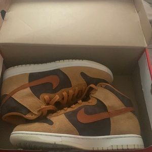 COPY - Nike dunk high 85